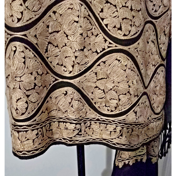 Kashmiri Embroidered Wool Shawl Wrap Stole Black Beige Embellished Women 28 x 80 - Picture 2 of 9